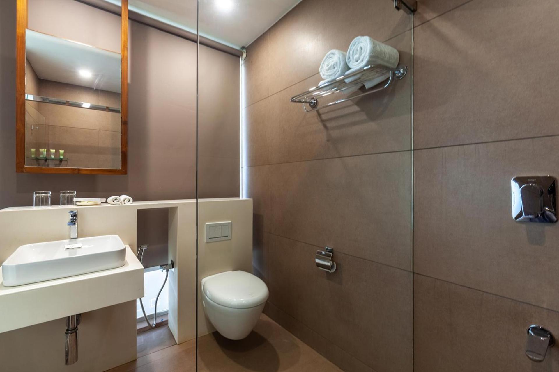 Stayvista At The Rain - River Villa With Infinity Pool Alappuzha Ngoại thất bức ảnh