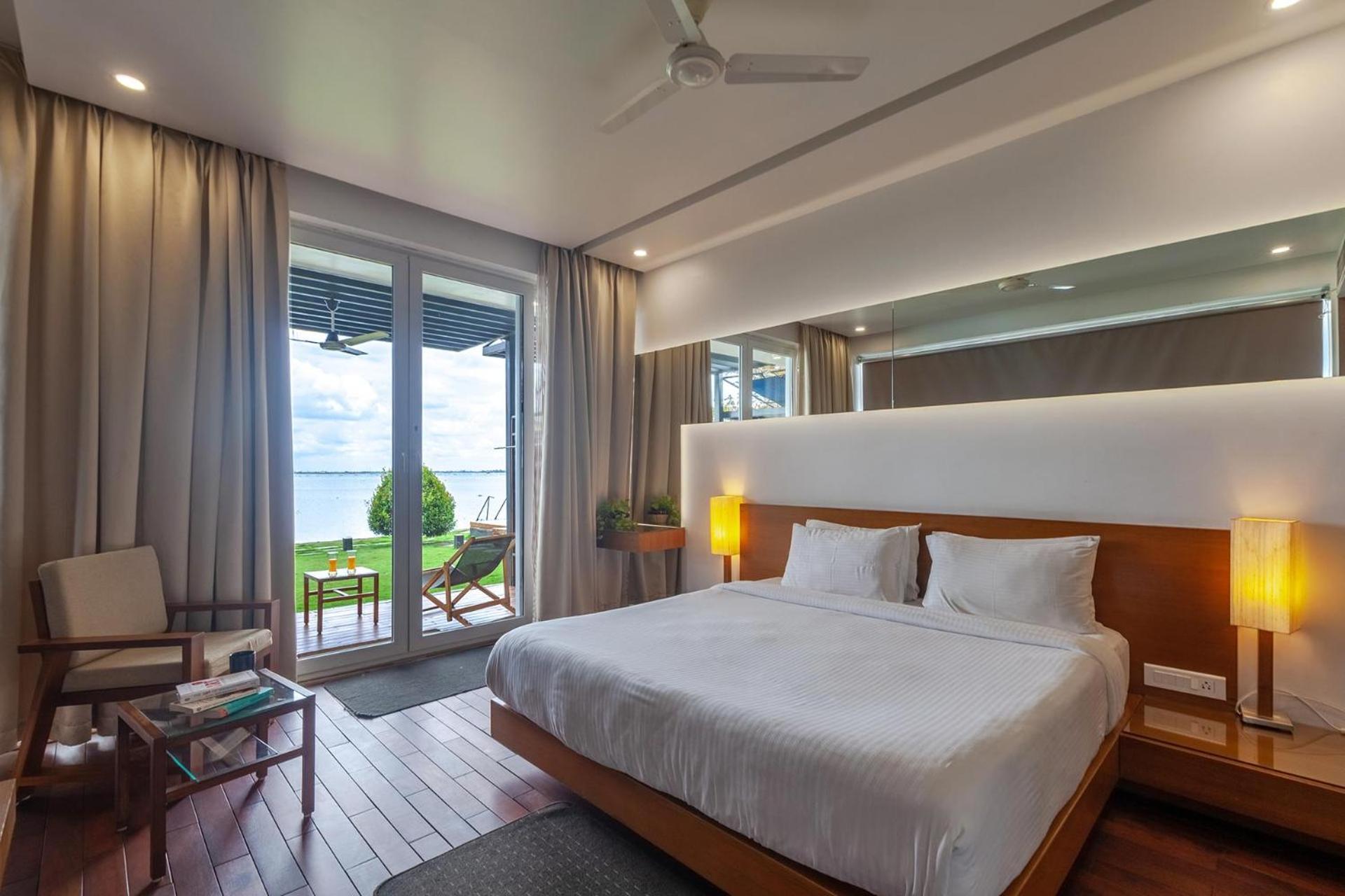 Stayvista At The Rain - River Villa With Infinity Pool Alappuzha Ngoại thất bức ảnh